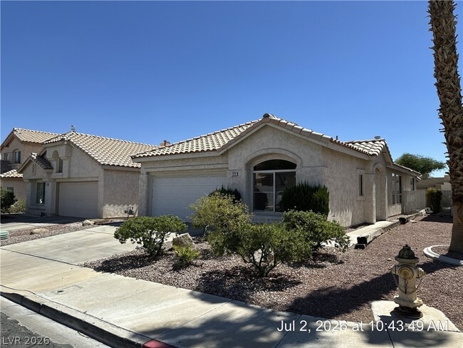 Photo - 122 McLaren St