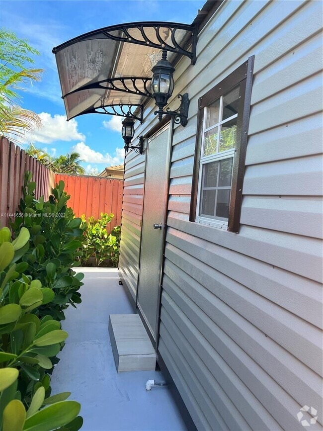 Building Photo - 11334 SW 244th Terrace Rental