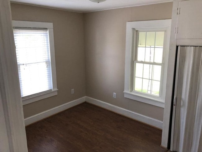 Photo - 214 Bettie St