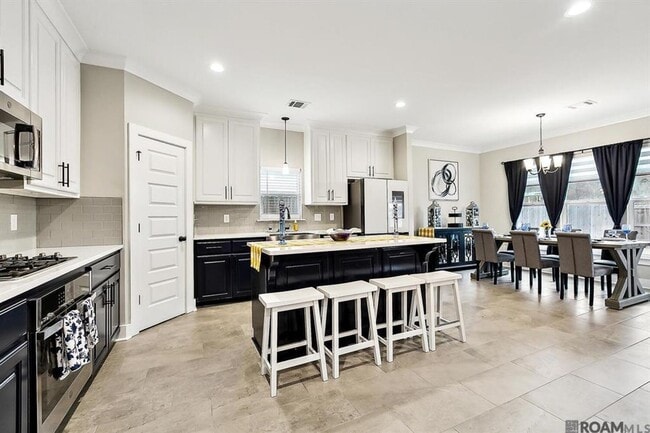 Photo - Exquisite 5-Bedroom Home in Denham Springs with Premium Features