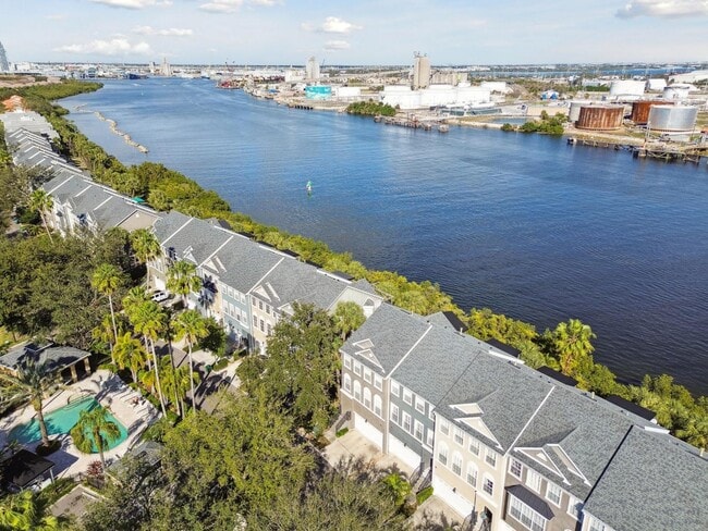 Photo - 1464 Harbour Walk Rd