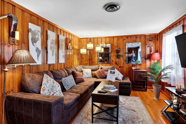 Photo - 2349 Ranchland Dr