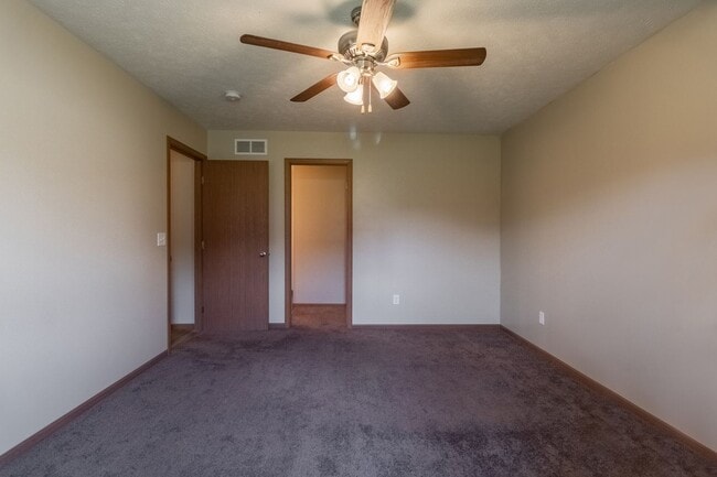 Photo - Beautiful Newer Home In South Lincoln