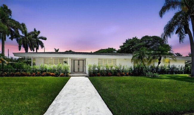 Building Photo - 7200 SW 137th St Rental