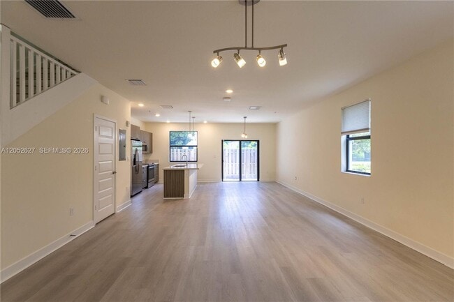 Photo - 10407 NW 82nd St Unit 12