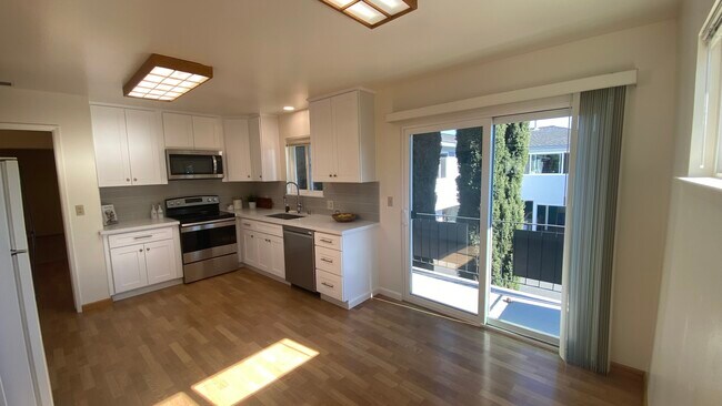 Unit 3 New Dine In Kitchen