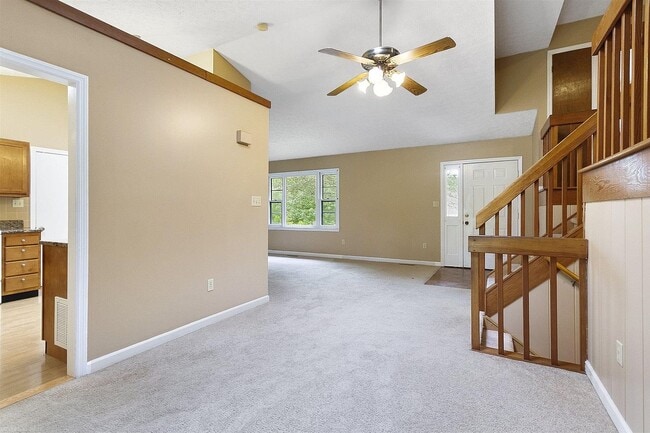 Photo - 305 Cherokee Dr