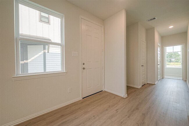 Photo - 27966 Western Crk Ct