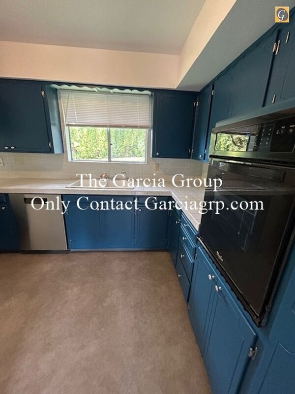 Photo - 17050 SE Gurnee Ave