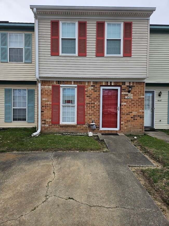 Updated Two Bedroom Towne Home in Churchland - Updated Two Bedroom Towne Home in Churchland