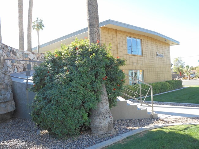 Photo - 6805 E 2nd St Unidad 24