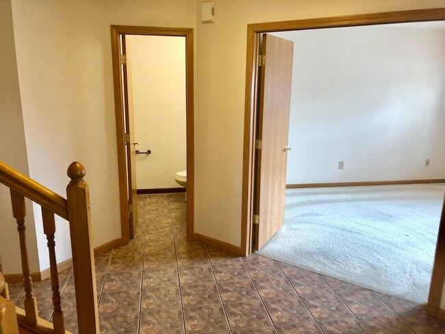 Photo - 2090 Parklawn Dr