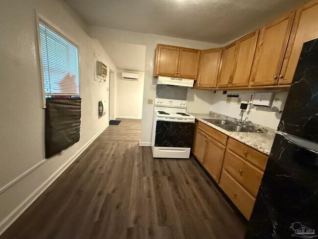 Photo - 27 Cloverland Ct