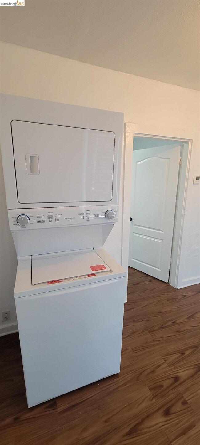 Photo - 1325 E 21st St