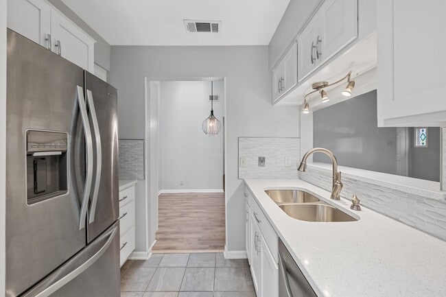 Photo - 3815 Menchaca Rd Unidad 38