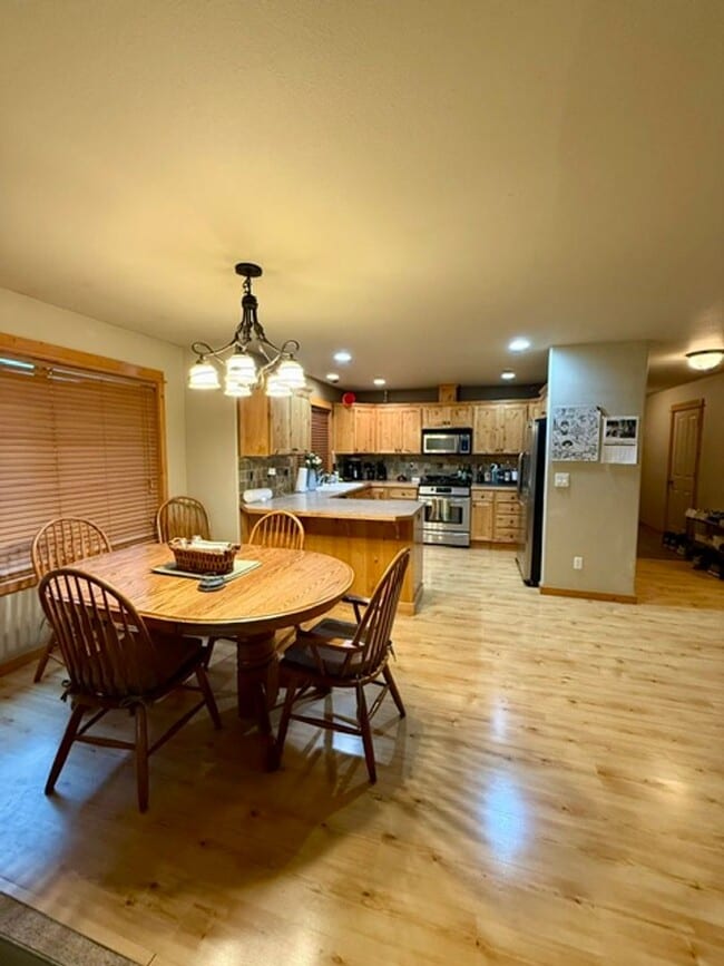 Photo - Beautiful Lodge-Style Single Level 3 Bedroom Home in Mountain Pines!