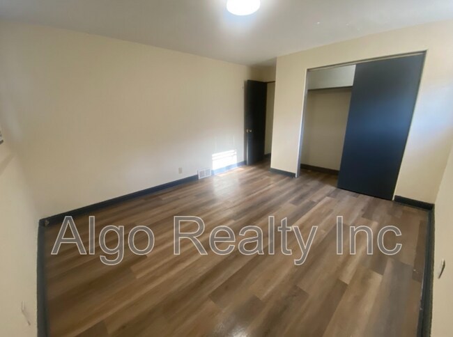 Photo - 2419 Plymouth Ave N