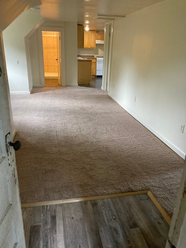 Photo - 106 E Poplar St Unit 3