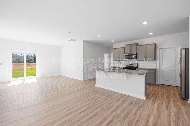 Photo - 1837 Vanderlyn St