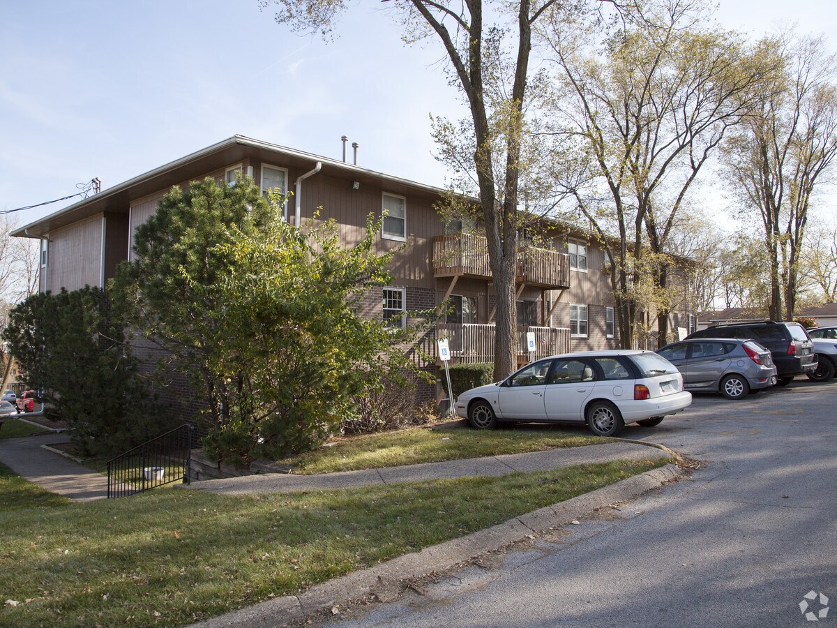 29 E McKinley Ave - 29 E McKinley Ave Apartments