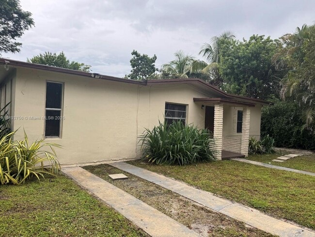 Photo - 13845 NW 5th Ave