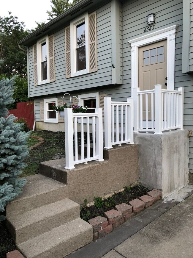 Photo - Short term furnished rental for temporary ...