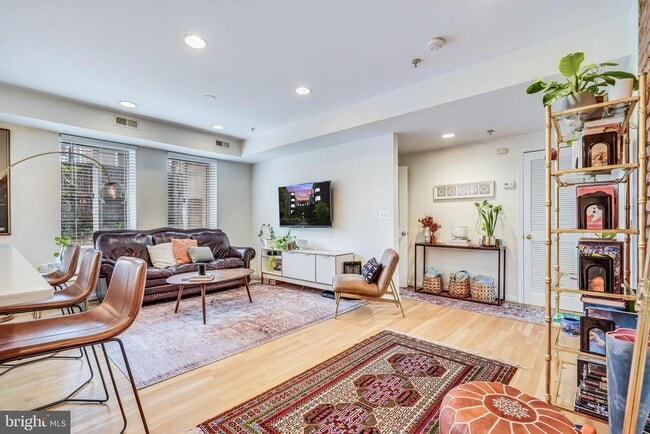 Photo - 5405 9th St NW Unit 106