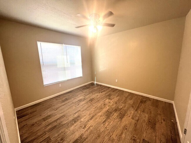Photo - 1904 17th St Unit A-Front