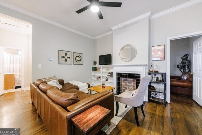 Photo - 358 Clifford Ave NE