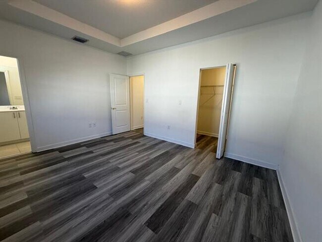 Photo - 2885 SE 25th Ave