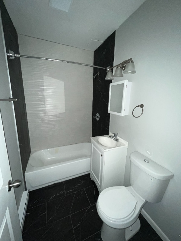 Photo - 89 S Whitney St Unidad AA3