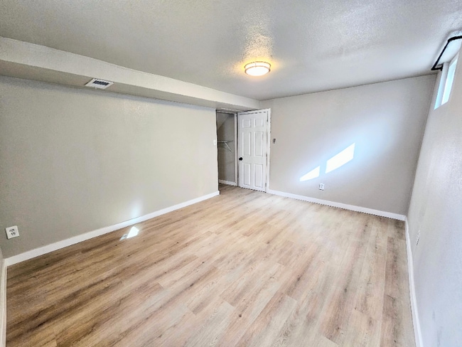 Building Photo - 9210 Meade St