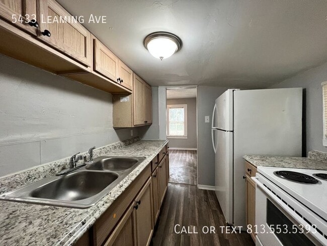 Photo - 5433 Leaming Ave