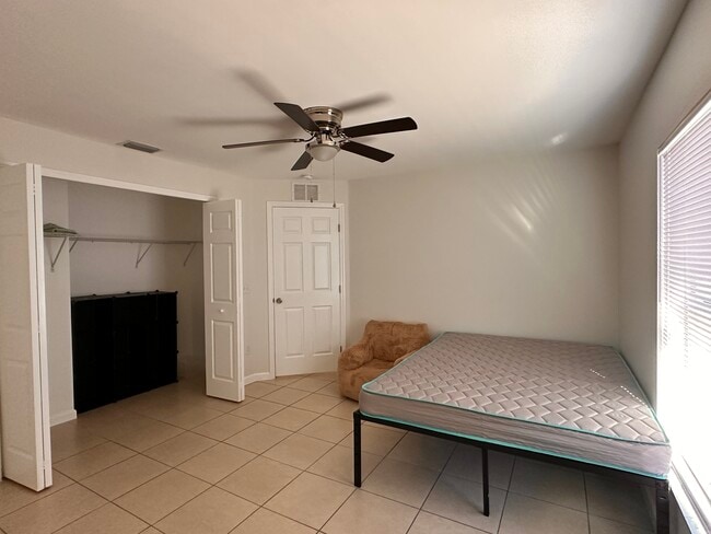 Photo - 1246 SE 8th St