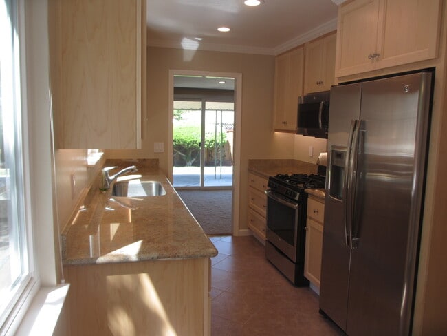 Building Photo - 1141 Dunford Way