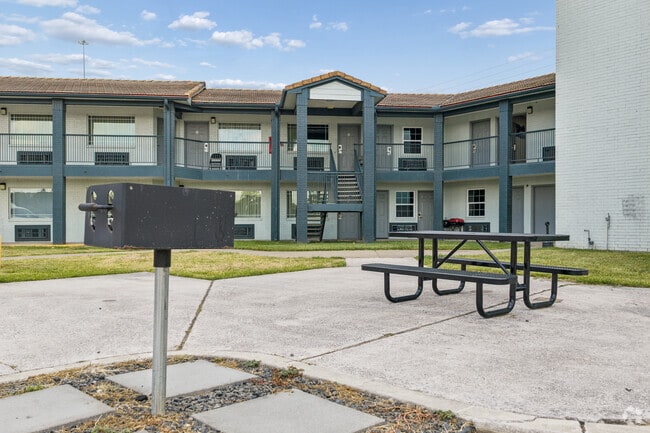 The Studios at Channelview