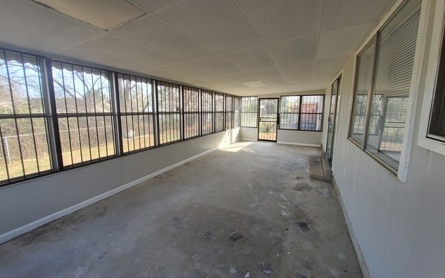Photo - 3760 St Elmo Ave