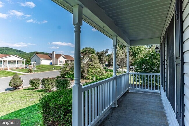 Building Photo - 121 Nottingham Ct