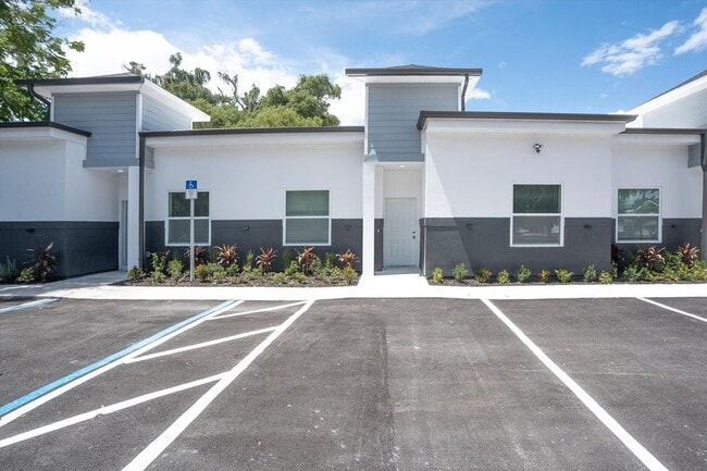 Building Photo - 705 S Orange Ave Unit 707