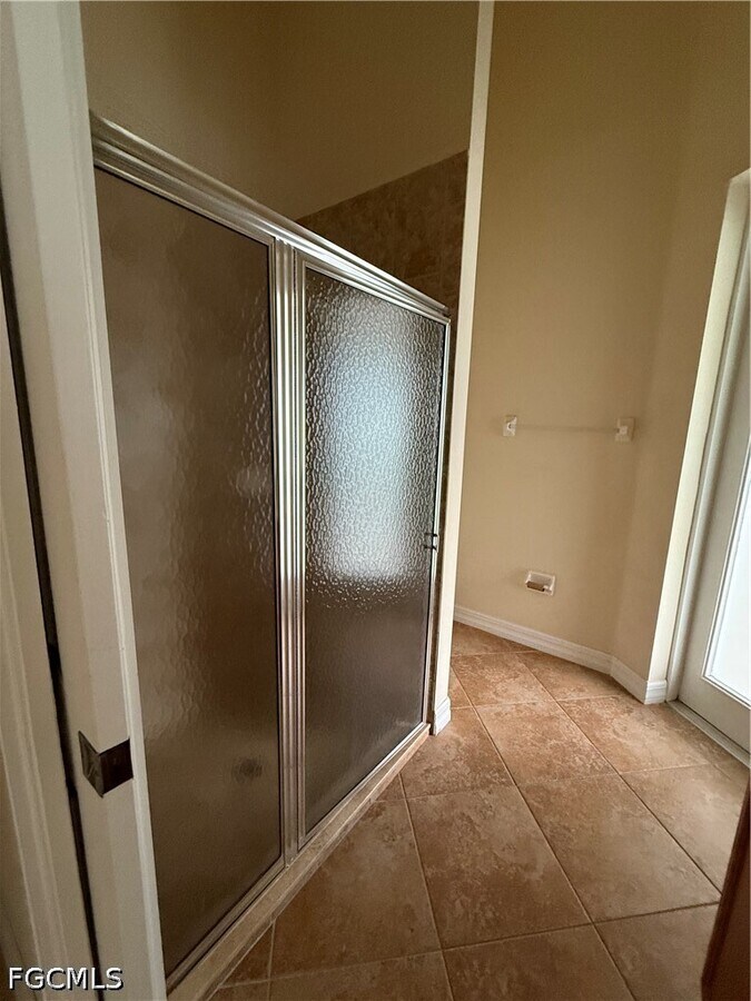 Photo - 217 NE 21st Pl