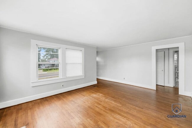 Photo - 1005 Hoke St