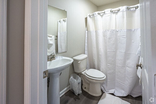 2HAB, 2BA - Cuarto de baño - Crescent Oaks