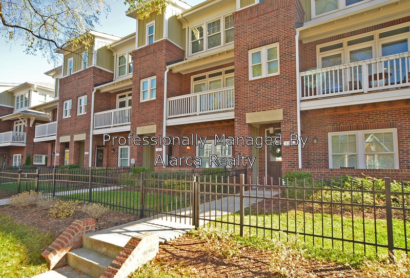 Photo - 129 Grandin Rd Townhome