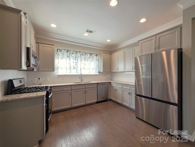 Photo - 3320 Keady Mill Loop