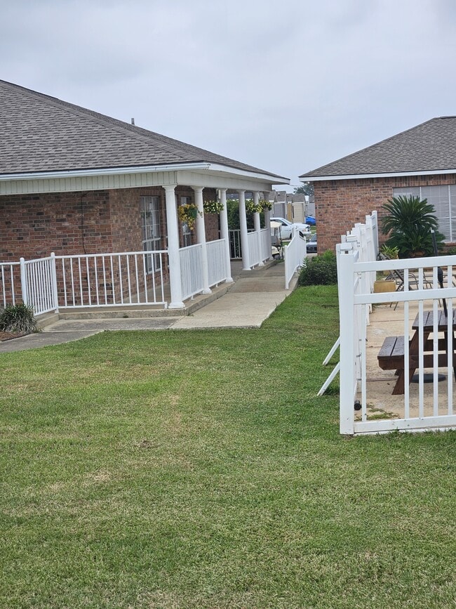 Photo - 8559 Gulf Hwy