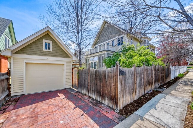 Photo - Gorgeous Victorian Home in Incredible Location - Available NOW!