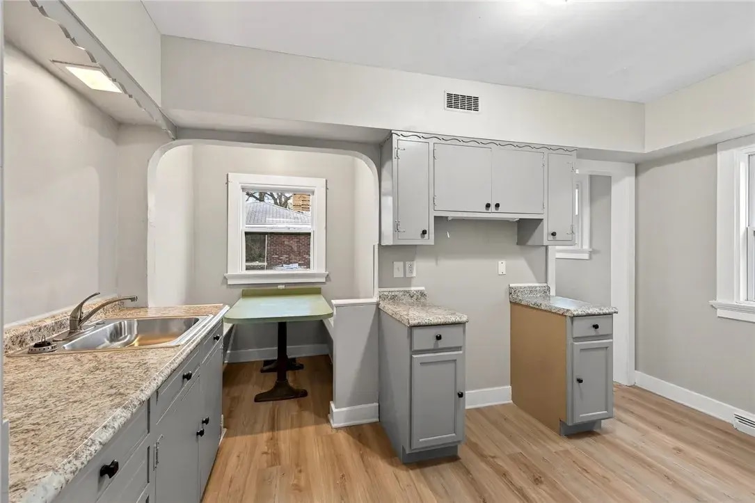 Photo - 2247 Salem Ave Unit 2247
