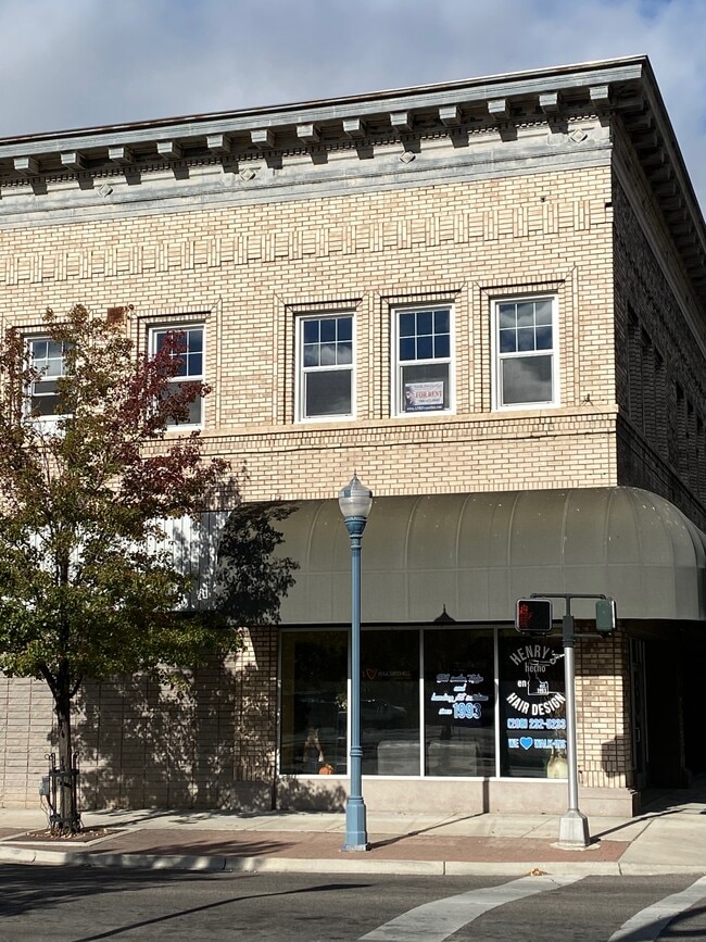 Photo - 416 W Lewis St