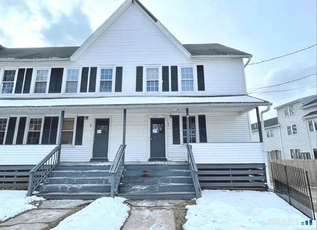 Building Photo - 30 Anthony St Unit B