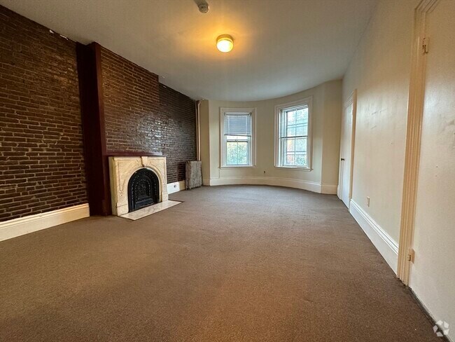 Building Photo - 658 Tremont St Unit 4 Rental